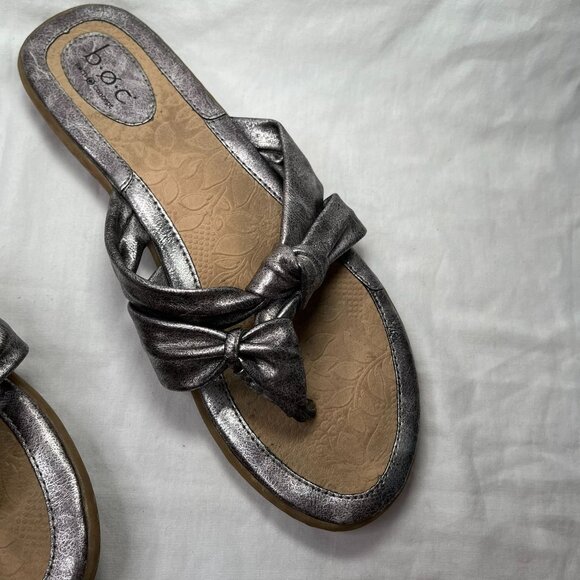 B.O.C Born Concept Womens Metallic Silver Bow Thong Toe Sandal Flip Flops 10 - Picture 4 of 12